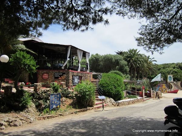 cala-en-blanes-menorca